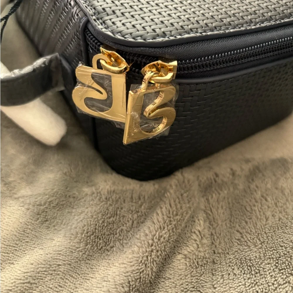 Blue Mercury Gray Woven Beauty Bag - Picture 2 of 4